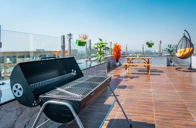 Luxury 3 Bed with Private Rooftop - Mumbai Airport