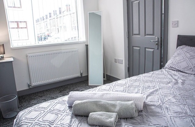 Room 1 Double Bedroom, Stoke-on-Trent.