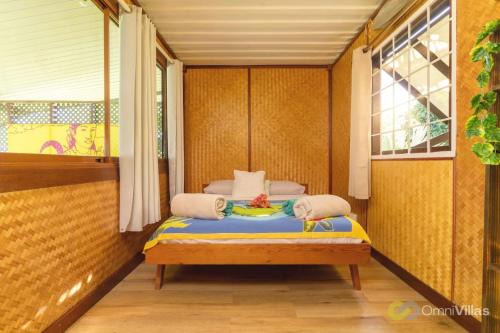 Room 1 - Secluded Rustic Bungalow by Tipaniers Beach