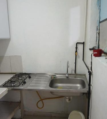 Room 101, easy, close to the airport