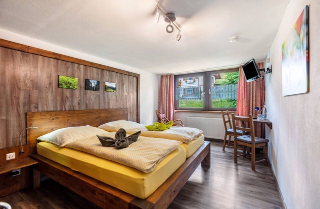 Room '11' with Mountain View, Shared Terrace and Wi-Fi