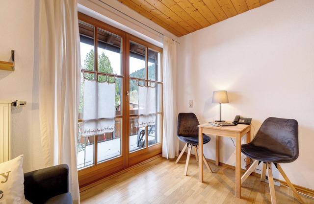 Chambre '13' avec vue sur les montagnes, terrasse partagée et Wi-Fi