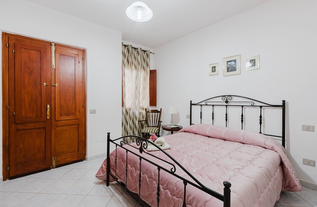 Chambre "Camera 1" avec Terrasse partagée, Wi-Fi et Climatisation