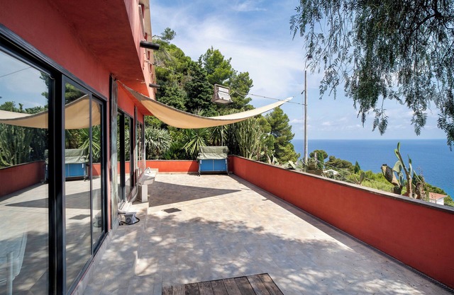 Chambre 'Camera Orizzonte' avec vue sur la mer, terrasse partagée et Wi-Fi