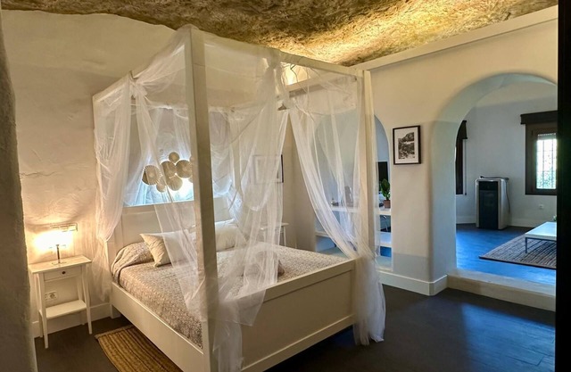 Chambre "Cueva 1" avec vue sur les montagnes, piscine privée et Wi-Fi
