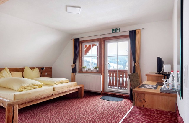 Chambre 'Doppelzimmer Mit Balkon 25' avec Jardin partagé, Balcon et Wi-Fi