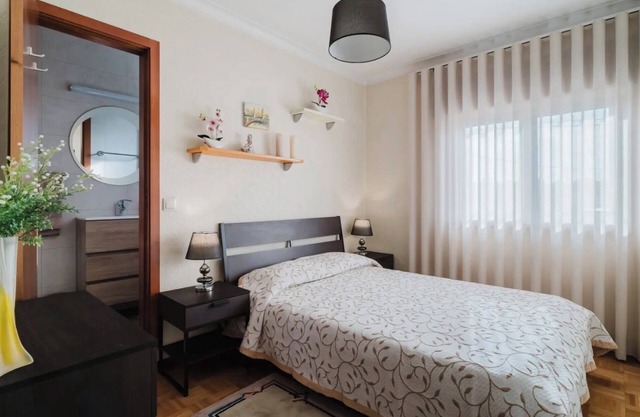 Chambre 'Duplo Com Wc Privada' avec jardin partagé et Wi-Fi