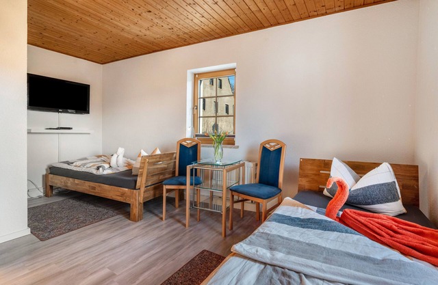 Chambre 'Gästezimmer 1' avec Terrasse partagée, Jardin partagé et Wi-Fi