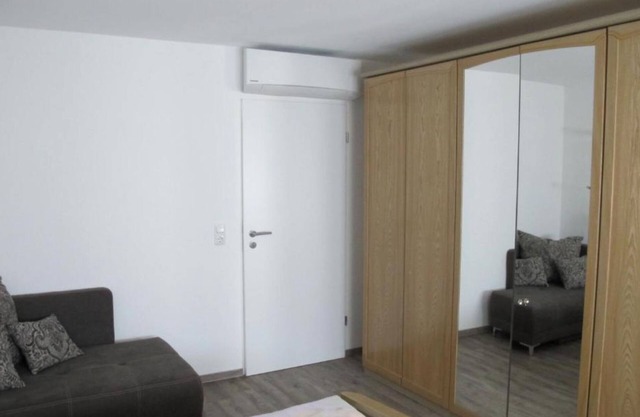 Chambre 'Gästezimmer 1 Mit Bad' avec Terrasse partagée, Wi-Fi et Climatisation