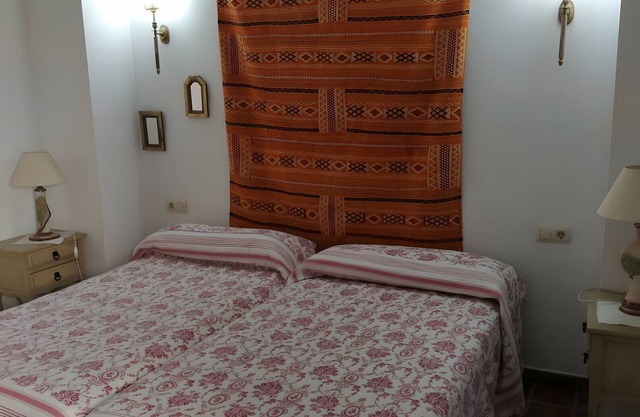 Chambre "Habitación 6" avec jardin privé, Wi-Fi et climatisation