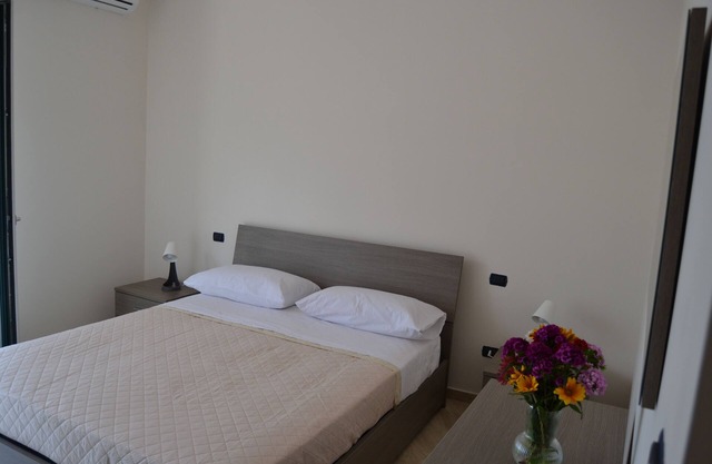 Room in a shared house in the mountains, a few miles from Sorrento and Amalfi
