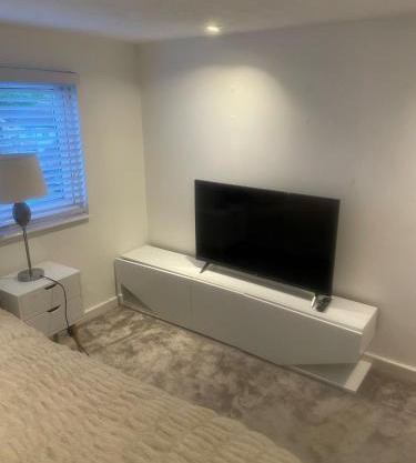 Room in Cheshunt