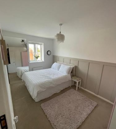 Room in house close to Dover port