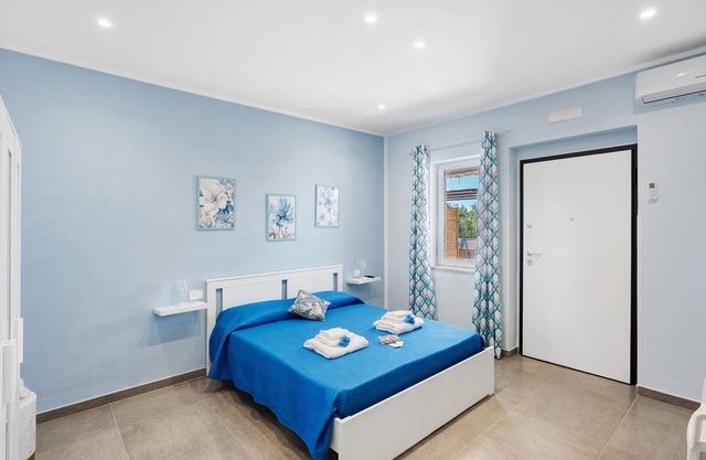 Chambre 'La Fiesta' avec vue sur la mer, Wi-Fi et climatisation