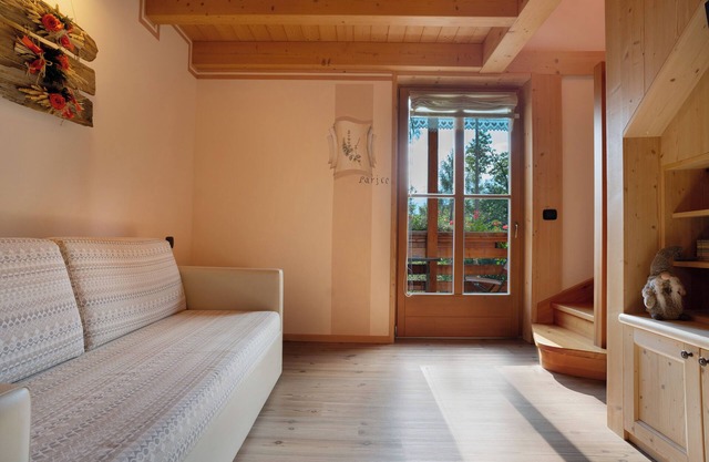 Chambre "Larice" avec vue sur la montagne, jardin partagé et balcon