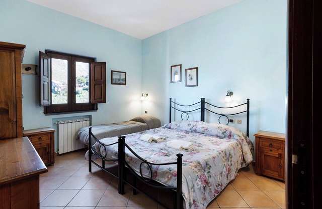 Chambre 'Pompei Con Vista Montagna' avec Terrasse partagée, Jardin partagé et Wi-Fi
