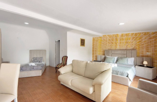 Chambre 'Quarto 16 - Gojim Casa Rural' avec vue montagne, piscine partagée et Wi-Fi