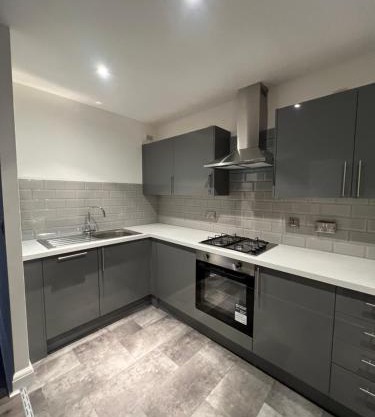 Room with Shared Kitchen and Living Room in South East London by the Riverside