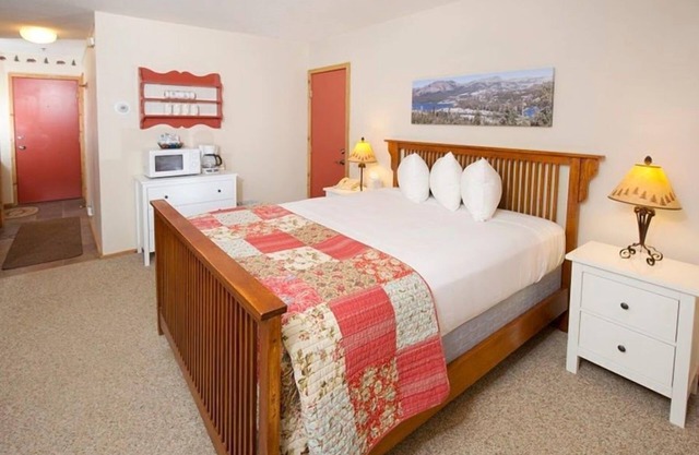 Room with Slopeside Access | Complimentary Wi-Fi