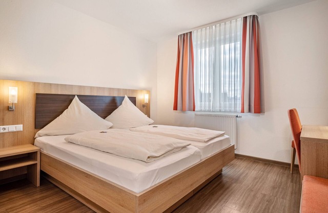 Chambre 'Zimmer 8' avec terrasse partagée, jardin partagé et Wi-Fi