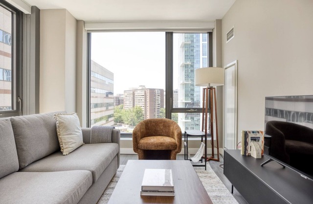 Roomy North Station 1BR w/ W/D & Gym, near TD Garden, by Blueground