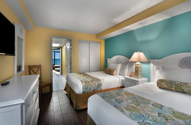 Roomy Oceanfront Ste Includes Breakfast 15th Flr