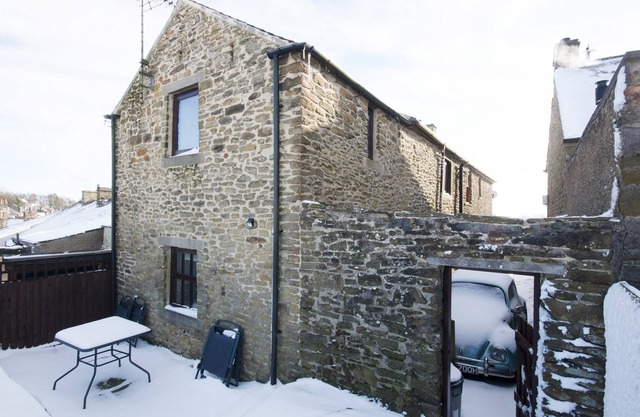 Rose Barn, SPARROWPIT