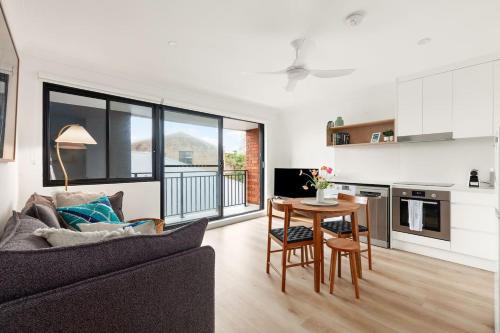 Rose Bay Horizon - Breezy Living near Beach & Ferry