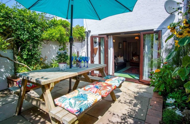 Rose Cottage - 3 Bedroom - Murton Mumbles
