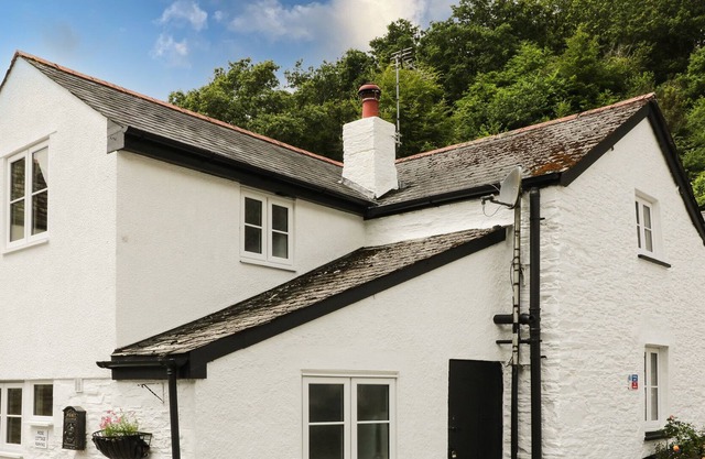 Rose Cottage, YELVERTON