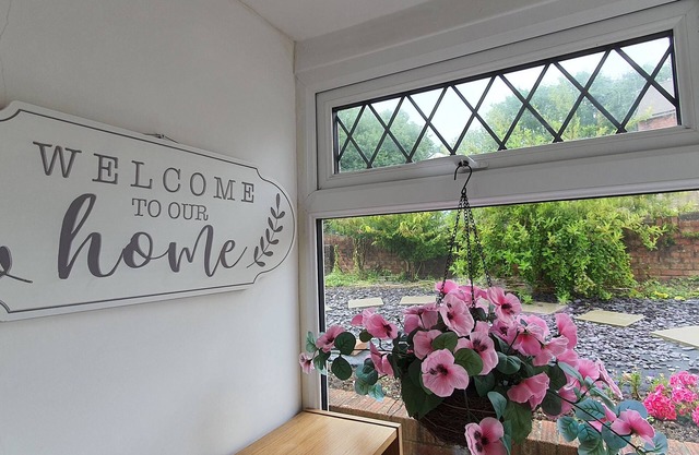 Rose Homestay Brighton - Free parking En-suite studio room near Brighton Uni