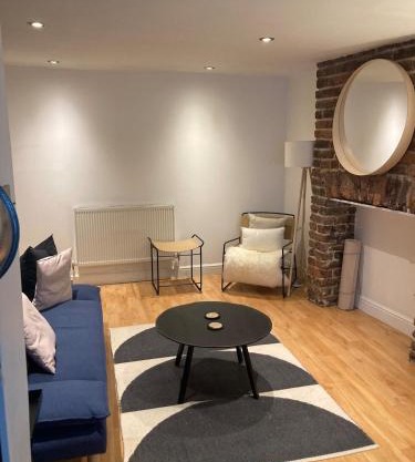 Rose Retreat Stylish 2-Bed Garden Haven in the Heart of Brighton