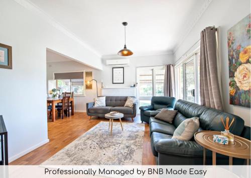Rosewood Cottage - Stroll to Central, Cosy Escape