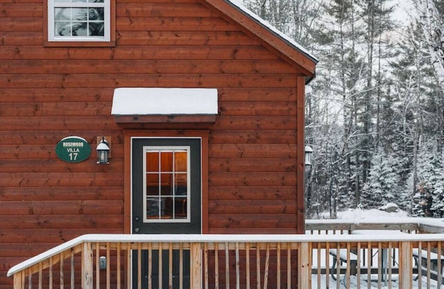 Rosewood Villa, High-end cozy log cabin