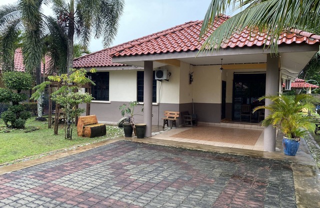 Rosst Residence