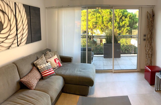 "Rouge" appartement de luxe dans la station balnéaire de Saint-Tropez