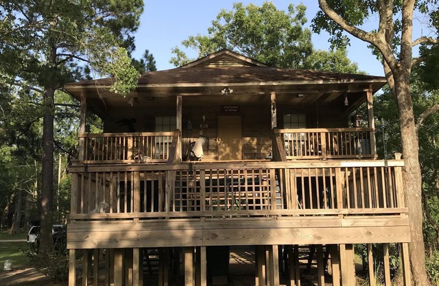 Rouse Fish Camp près de la rivière Pascagoula
