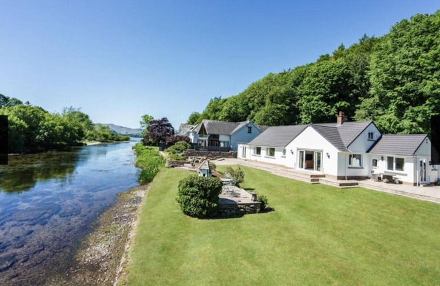 Roxby, Pooley Bridge