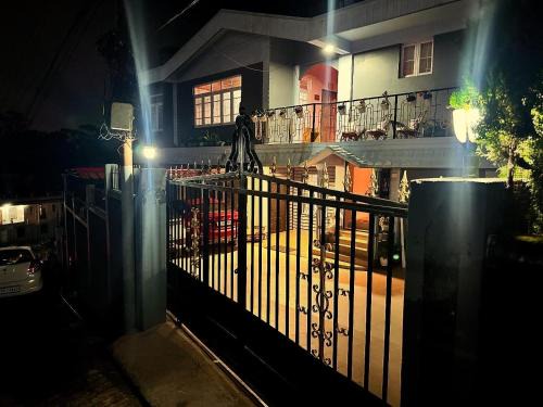 Roy-al Homestay 1