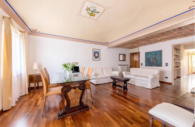 Royal Domus Perugia - via Mazzini