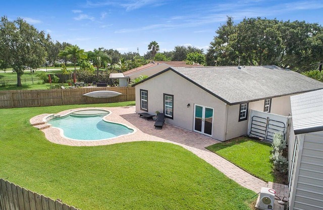 Royal Equestrian Haven Luxury Paradise Escape