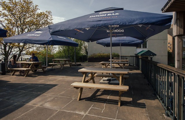 Royal Hotel, Bar & Grill