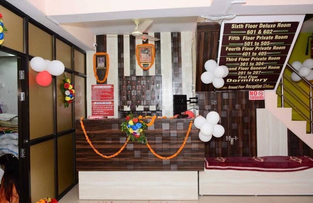 Royal Kashi Lodge
