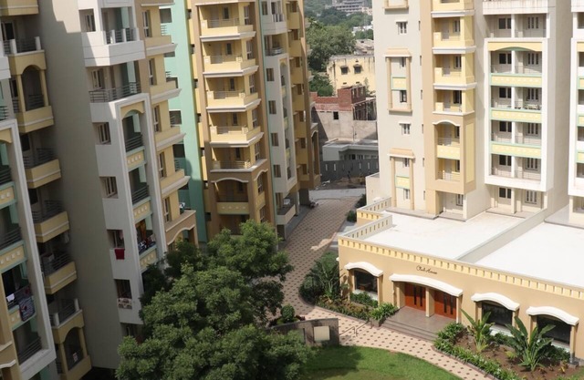 Suite Royal Orchid 3bhk Lakend