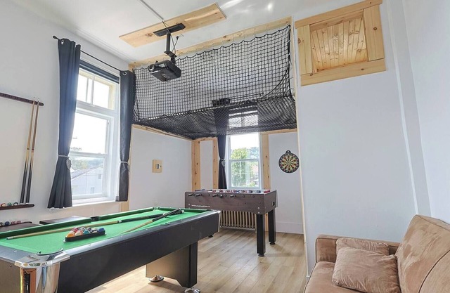 Royale 1918–6 ch, salle de jeux, filet, billard +