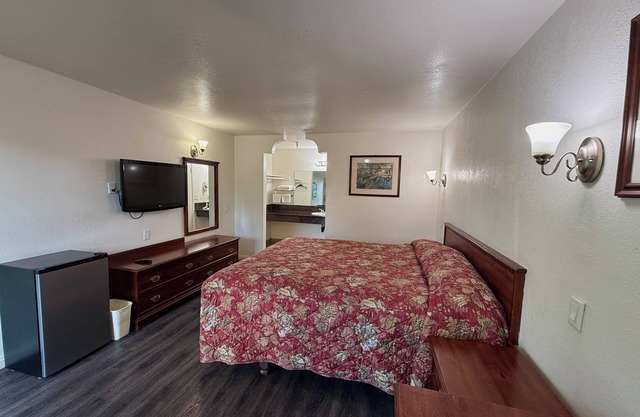 Royale Inn Motel