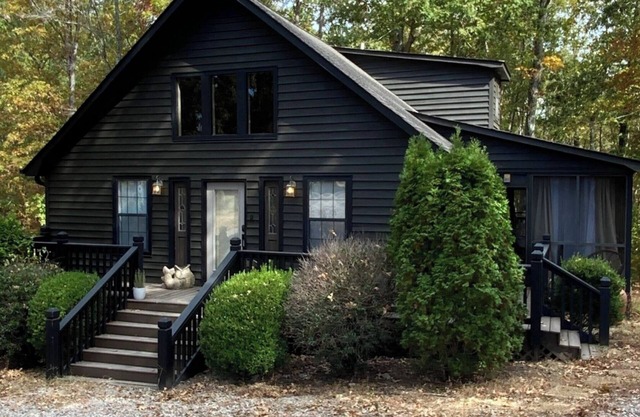 RRLAKEHOUSE-COZY CABIN IN HEART OF PICKWICK!🩵🏡 W/ FUN BILLIARDS ROOM!!🎱