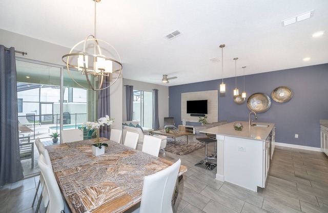 (HT4964) Storey Lake Home 4/3 Piscine privée et parc aquatique gratuit