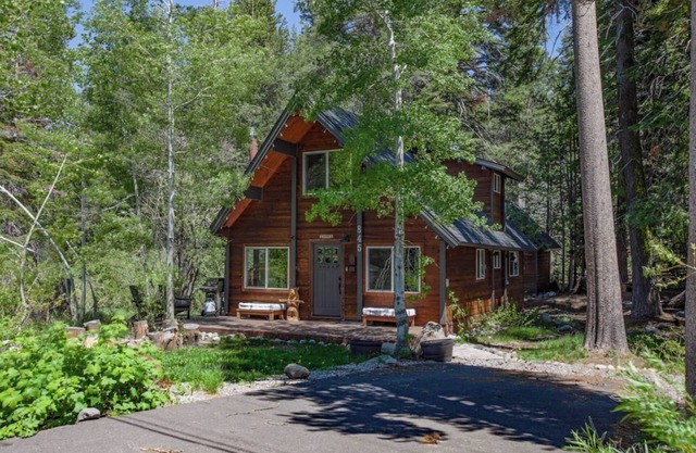 Classic Cabin | Near Trails w/ Cedar Sauna