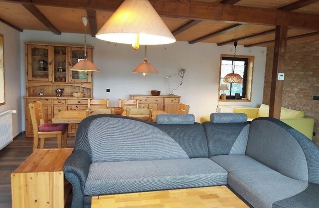Ruhig Gelegenes Ferienhaus für 5 Pers. auf 150m2